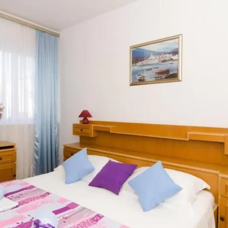 アパート With Large Terrace *