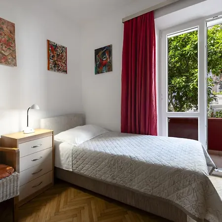 Διαμέρισμα With Large Terrace *