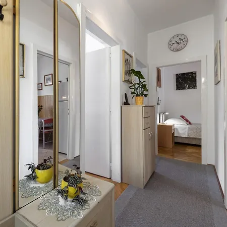 With Large Terrace ドゥブロブニク