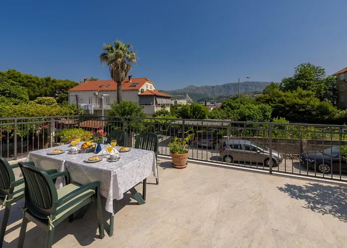 Διαμέρισμα With Large Terrace *