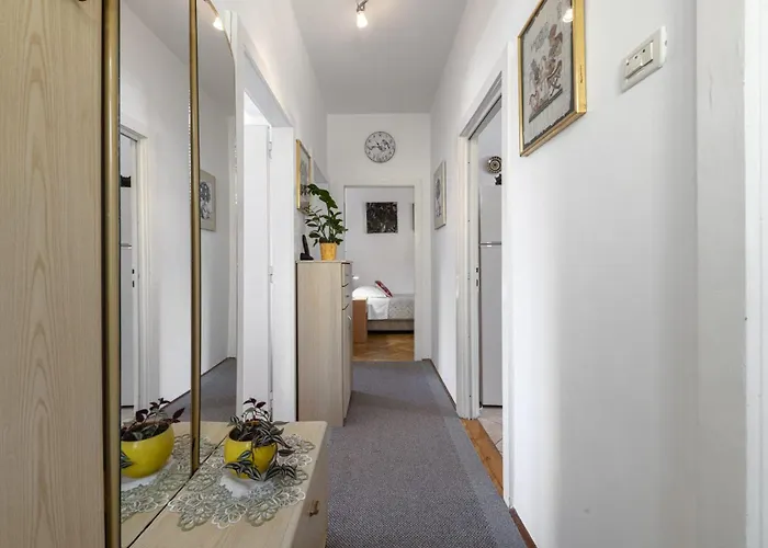 With Large Terrace Апартаменты