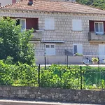 Apartman & Teo